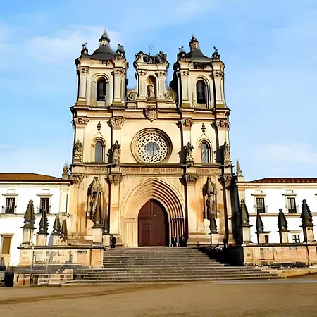 Tatil Evi Charming In With Shared Pool