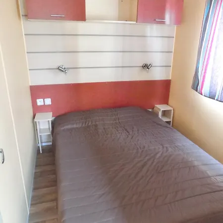 Charming In With Shared Pool Feriehus *