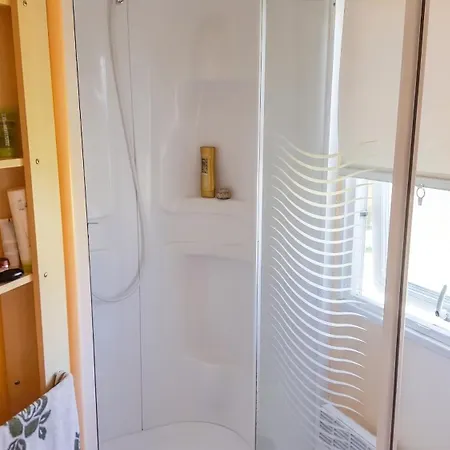 Charming In With Shared Pool בית נופש פטיאס