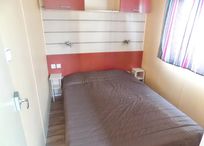 Charming In With Shared Pool *